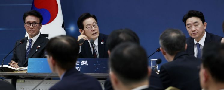 김용범 "상장주식 상속세 물납, 전향적 검토 중"