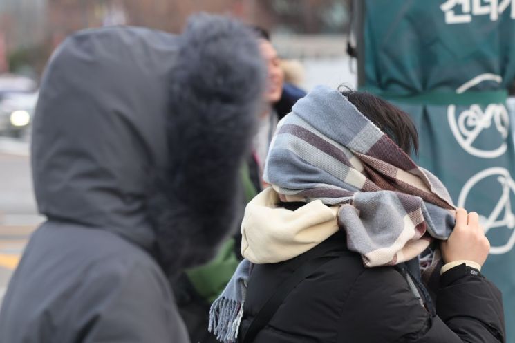 [날씨]전국 기온 '뚝'…아침 최저 -8도 강추위