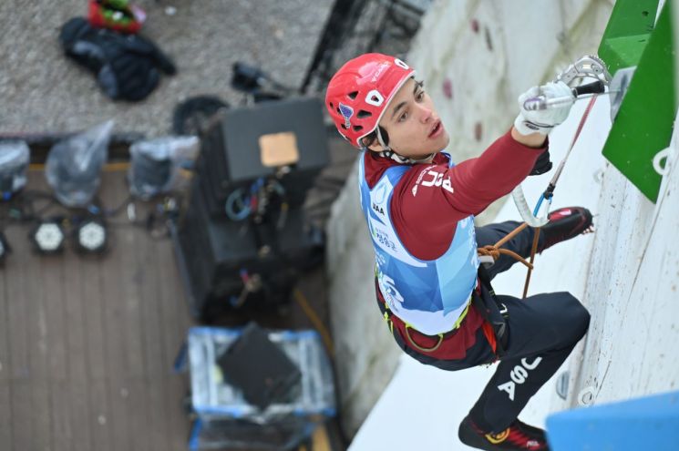 아이스클라이밍.