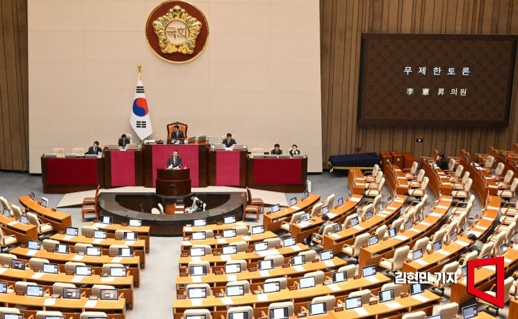 '더 센 필버 전쟁 온다'…내란전담재판부로 여야 충돌