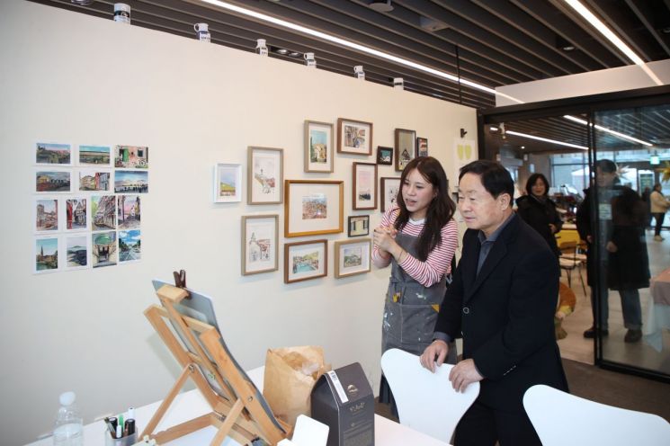 남양주시, 청년창업센터 3기 출범…'크리스마스 마켓' 열고 청년 창업 응원