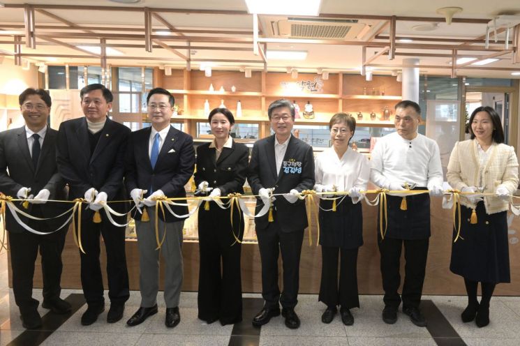 서울 중구, 어르신 전통주 소믈리에 일 하는 '약현' 문 열어