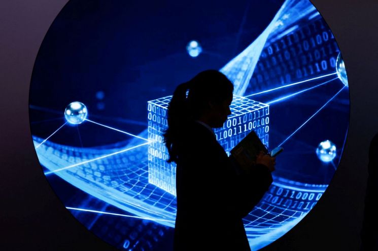 "빈 연료로 달린다"…직장인 만국공통 올해의 단어는 '이것'