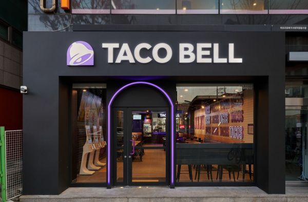 타코벨코리아, 3호점 '망원역점' 오픈