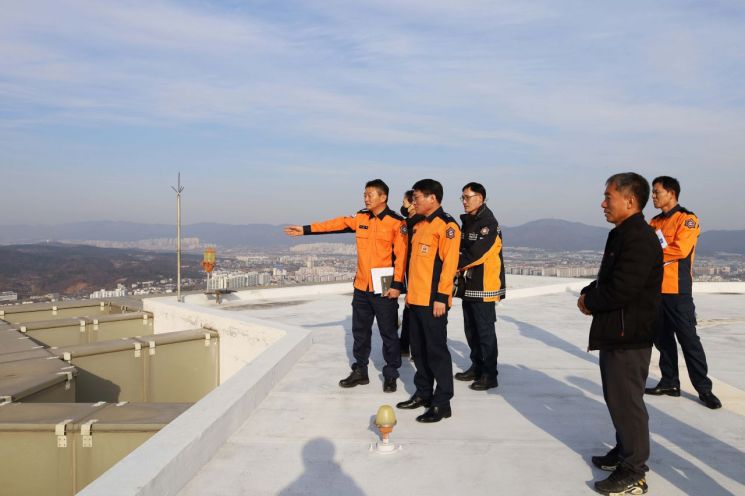 내 아파트 안전할까?…울산소방본부, 고층건축물 화재안전조사 점검 실시