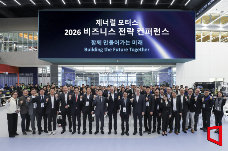 한국GM "국내 4400억 투자" 철수설 일축…노조 "수입차 회사 전환"(종합)