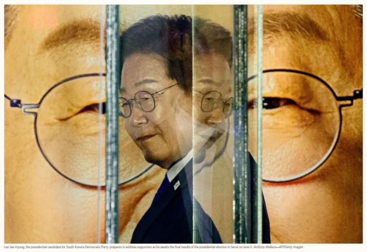 "결의에 찬 그 표정"…李 대통령 대선 연설, 타임지 '올해의 100대 사진' 선정