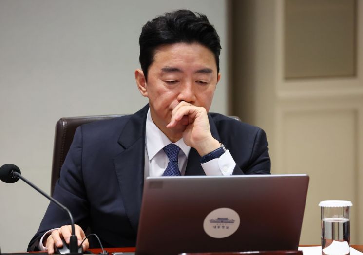 강훈식 "응급실이든 도로든 뺑뺑이는 차이 없다"…개선책 마련 당부