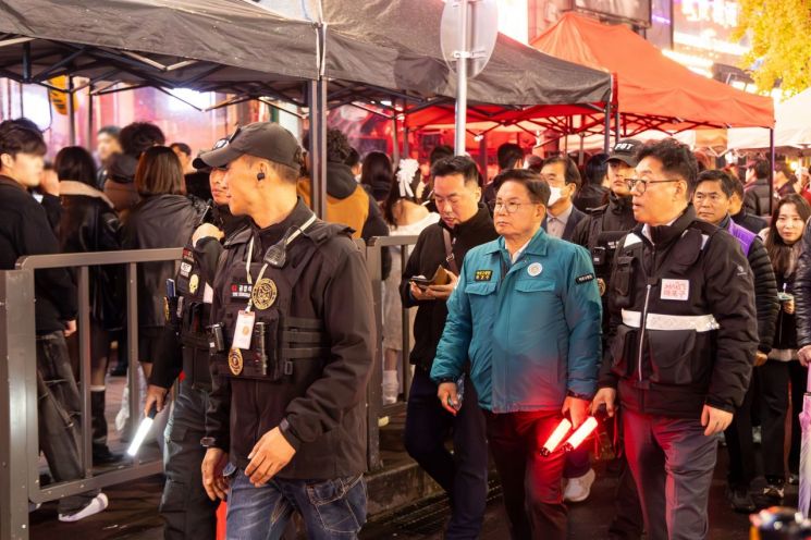 마포구, 연말 홍대 레드로드 ‘특별 안전관리’ 가동