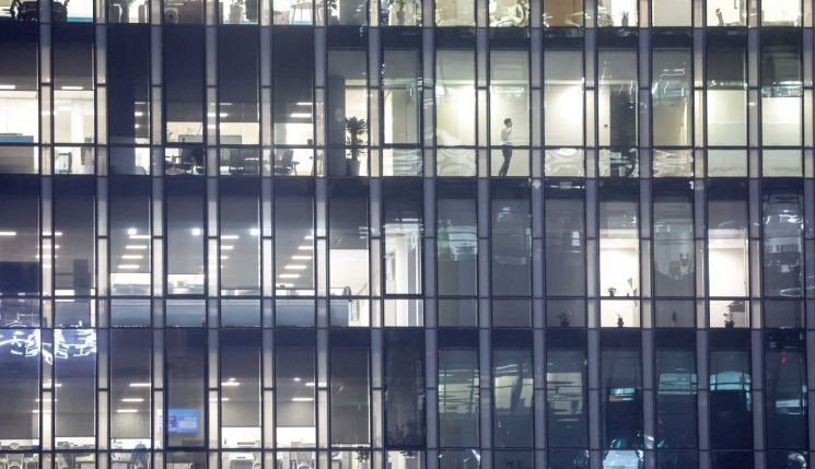 허무현 대표는 스마트팜을 시작하면서 다니던 대학을 그만뒀지만, 후회는 없다면서 지금은 대기업 다니는 친구들보다 안정적이고, 수입이 좋으니 "학교 동기 중 '네가 가장 성공했다'고 부러워한다"라고 전했다.