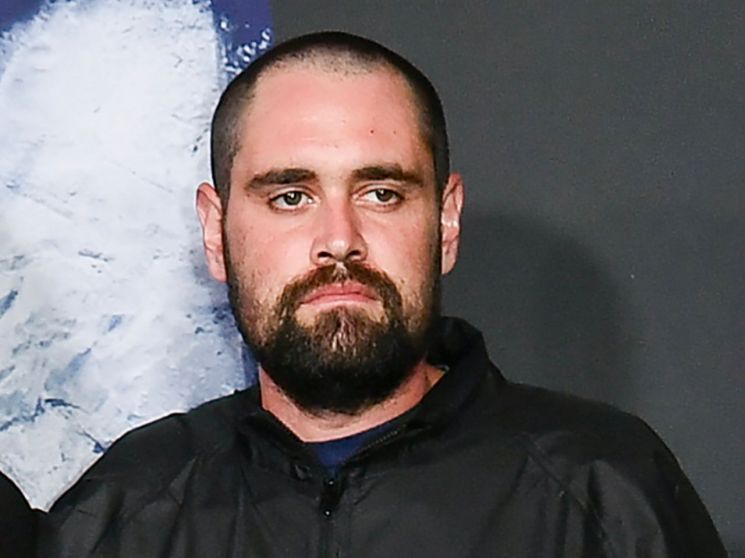 롭 라이너 감독 부부 살해 혐의 아들 첫 법정 출두