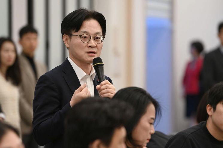 김정관의 조직 실험…"가짜 일 30%만 줄여도 조직 살아난다"