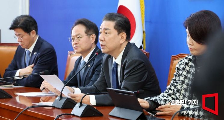 민주당, 내란전담재판부법 크리스마스 전 처리…"24일 11시쯤 표결"