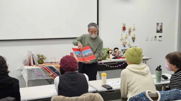 양평군, ‘5070 인생 2막’ 연다…은빛독서나눔이 양성과정 수료