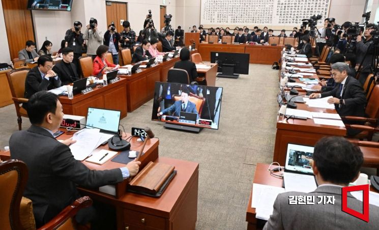 '영양교사 2인 이상' 학교급식법…우여곡절 끝에 국회 법사위 통과