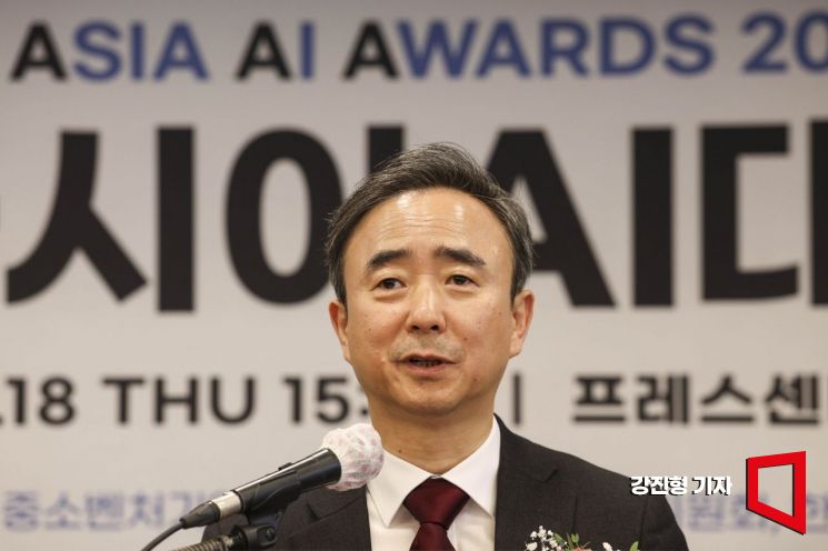 [포토] 축사하는 임문영 국가인공지능전략위원회 부위원장