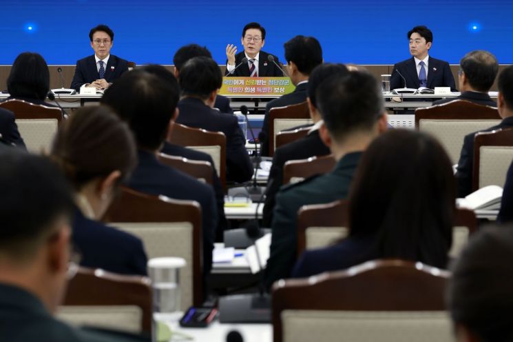 李대통령, '4·3 강경 진압' 박진경 대령 논란에 "유족 매우 분개, 방법 찾아보자"