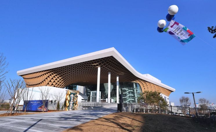 평택시 대표 문화시설 '평택아트센터' 준공