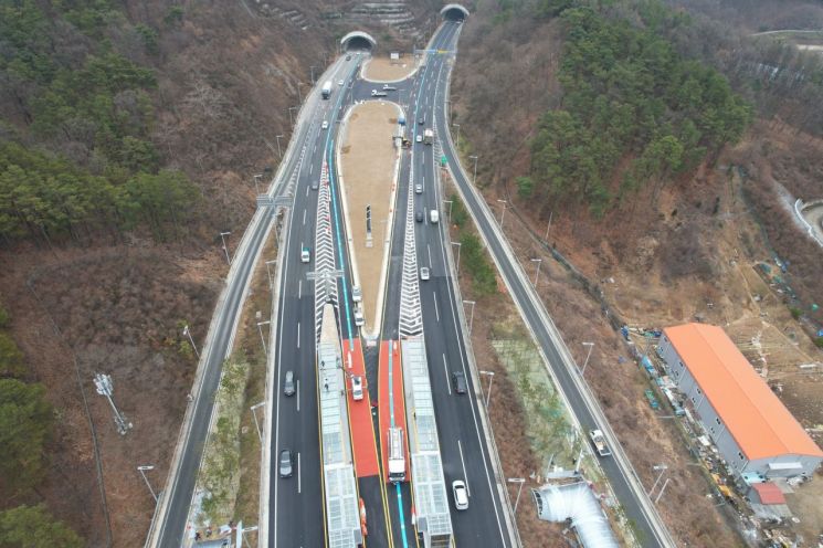 북대전~남세종 잇는 '둔곡교차로 BRT 중앙정류장' 공사 완료