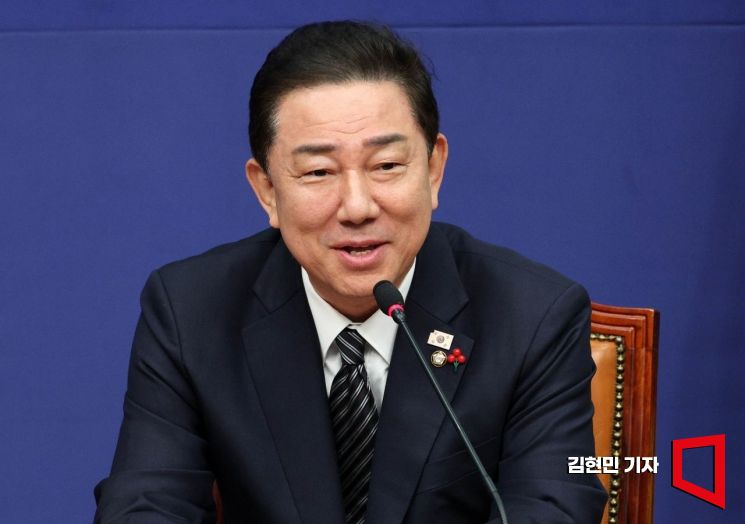 [포토] 인사말하는 김병기 원내대표