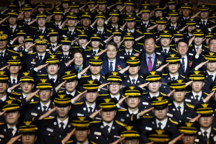 경기소방, 신임 소방공무원 316명 임용…김동연 "도민의 삶 지켜달라"