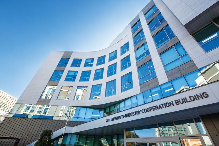 UNIST, 2025 산학협력 총결산… 연구실에서 지역경제로 흐른 ‘혁신의 강’