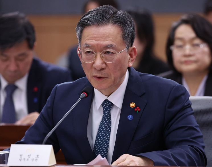 정성호 "국민 눈높이 맞는 검찰개혁하되 검사 공익역할 강화"