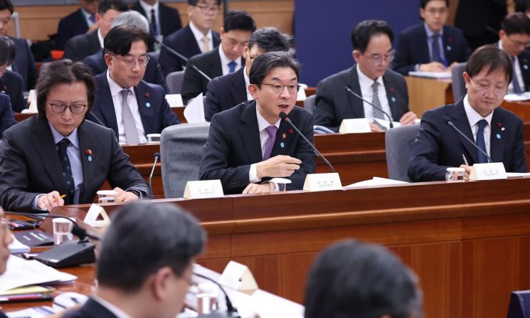 150조 국민성장펀드 첫 투자는 'K-엔비디아·용인 반도체 등 7곳'(종합2보)