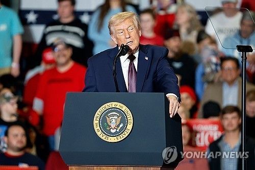 트럼프, 바이든 임명한 외교관 출신 대사들 대거 소환