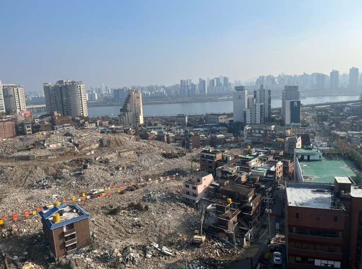 용산구, ‘한남3구역’ 이주관리 백서 펴내…갈등 해결 노하우 담아