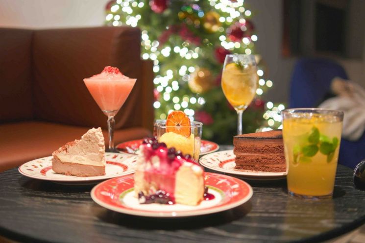 스타벅스, 저녁에 푸드 사면 음료 30% 할인…전략 통했다