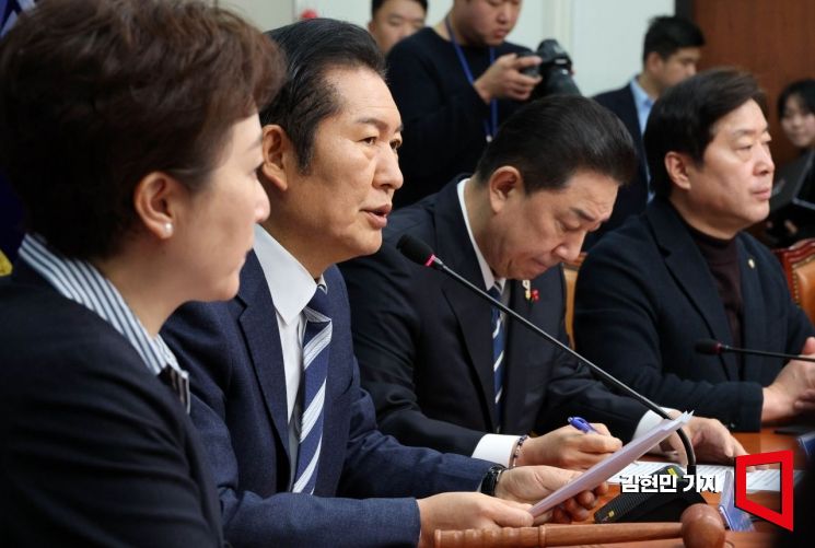 與 "'與野 정치인 예외 없이 포함' 통일교 특검 제안"(상보)