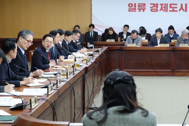 이장우 시장 "대전충남 통합, 자치권 확대·중앙 권한 대폭 이양해야"