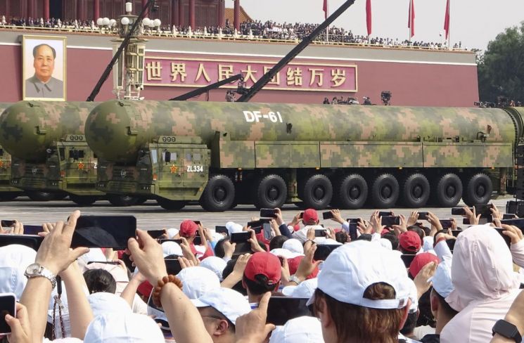 "美국방부, 中 격납고 3곳에 ICBM 100기 이상 배치 판단"