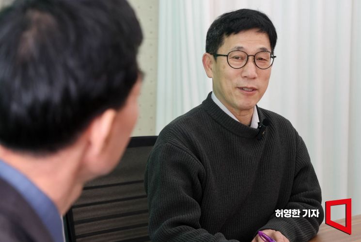 Jin Joong-kwon: "Lee Junseok Is a Little Trump, Han Donghoon Has Excellent Political Instincts" [Current Affairs Show]