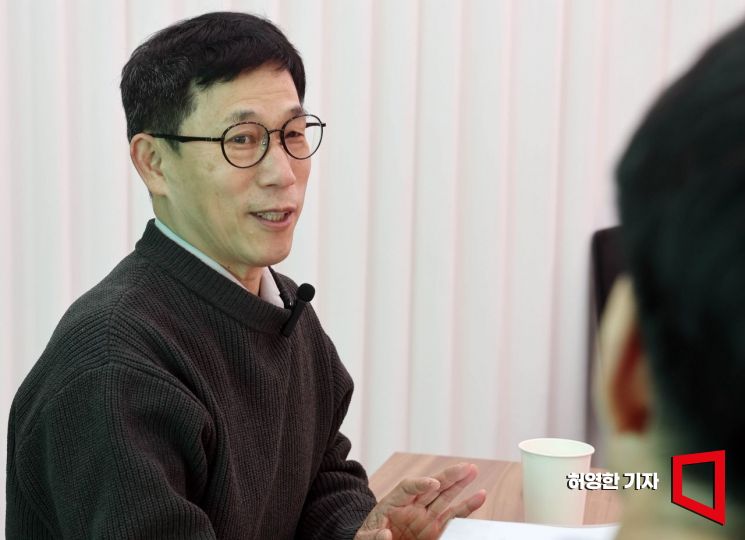 Jin Joong-kwon: "Lee Junseok Is a Little Trump, Han Donghoon Has Excellent Political Instincts" [Current Affairs Show]