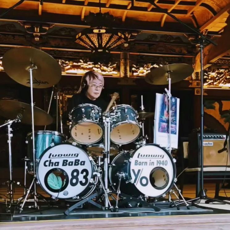 "암도 내 무대를 막지 못해"…85세 최고령 드러머 할머니 [일본人사이드]