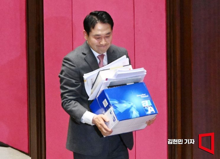 [포토] 장동혁, ‘내란재판부법 위헌 주장’ 필버 24시간…역대 최장