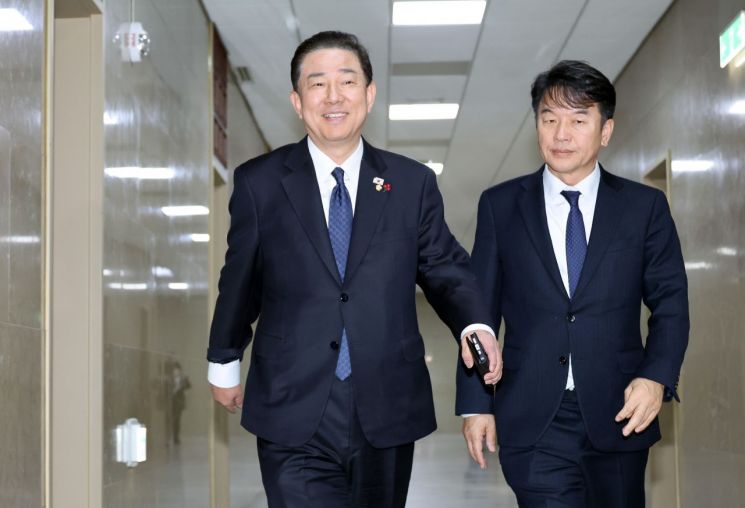 여야 '통일교 특검·쿠팡 청문회' 협상 난항…"의견차 못좁혀"