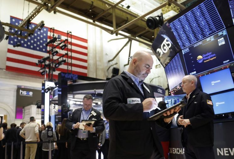 "국내 증시, 산타 랠리 효과 약해…대신 1월 효과가 있다"