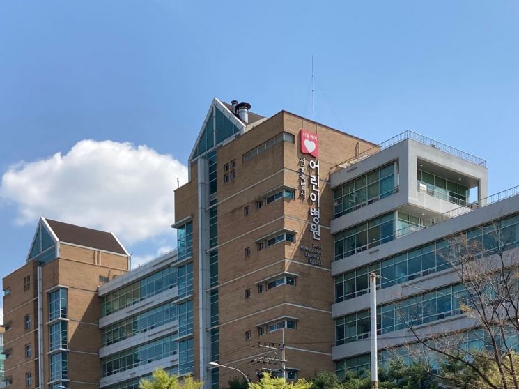 큐라덴코리아, 서울특별시 어린이병원 '크리스마스 행사'에 칫솔 2천개 후원