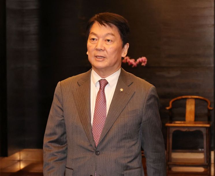 안철수 "환율 1480원, 금융위기급 환란…李 대통령은 한마디 언급도 없어"