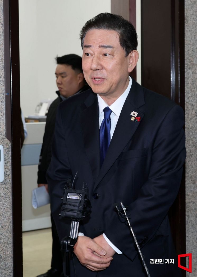 [포토] 김병기 "가족 항공사 의전 의혹 사실 아니다"