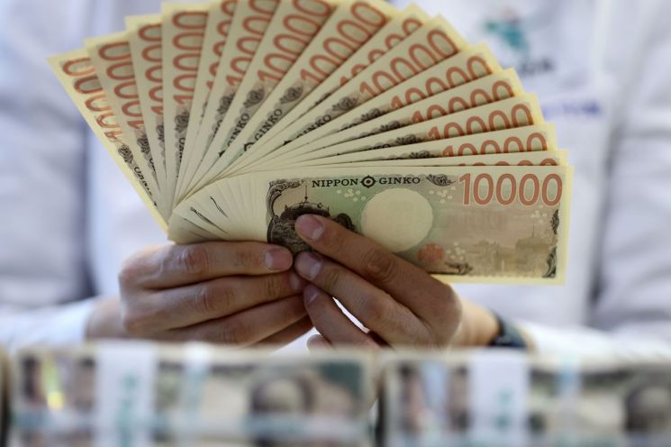 BOJ 10월 의사록 "안정적 성장 달성하려면 중립금리 수준까지 인상 필요"