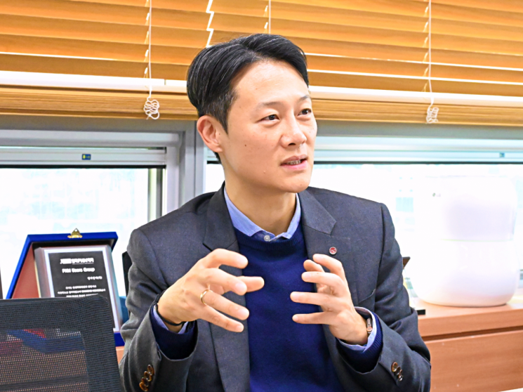 [AI시대, 일자리가 바뀐다]LG 스마트팩토리가 보여준 공존…"연결고리는 결국 사람"