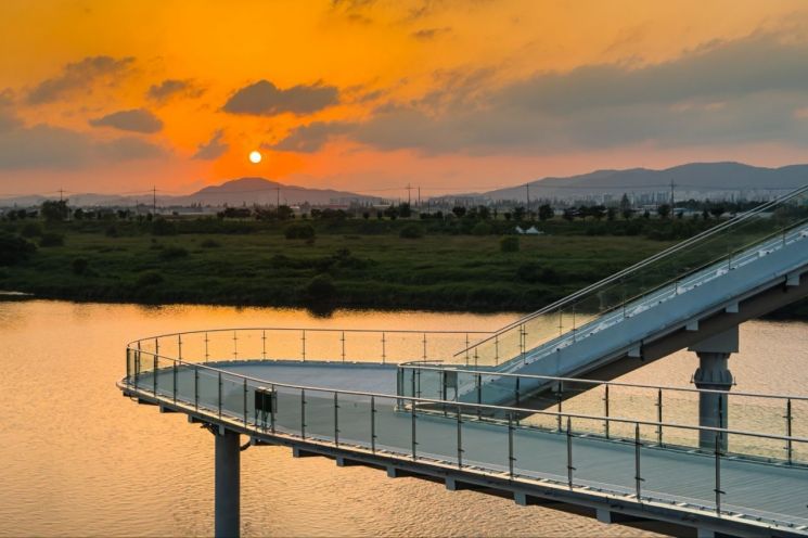 병오년 새해 풍경은 광주에서…무등산 해맞이·서창 노을