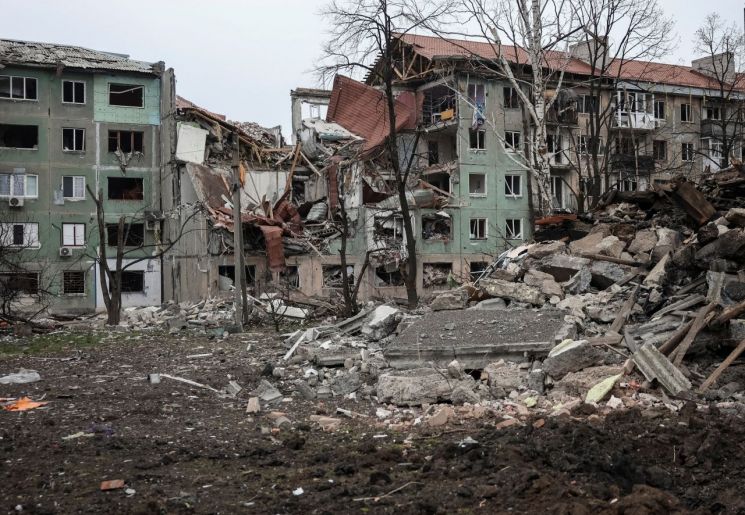 "전쟁의 비극을 돈벌이로"…러시아, 도네츠크 '전쟁 관광' 추진 논란