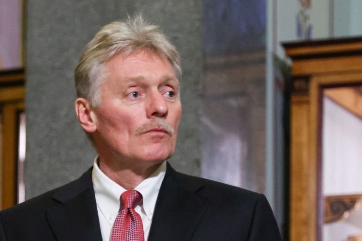 러 "푸틴, 트럼프에 크리스마스 인사…젤렌스키 야만적"