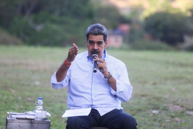 WP "베네수 마두로, 美 군사 압박을 반체제 세력 탄압에 이용"