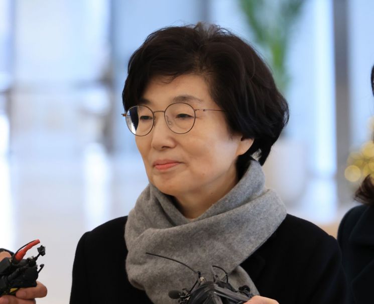 '김건희 클러치백 선물' 김기현 의원 배우자 특검 재출석